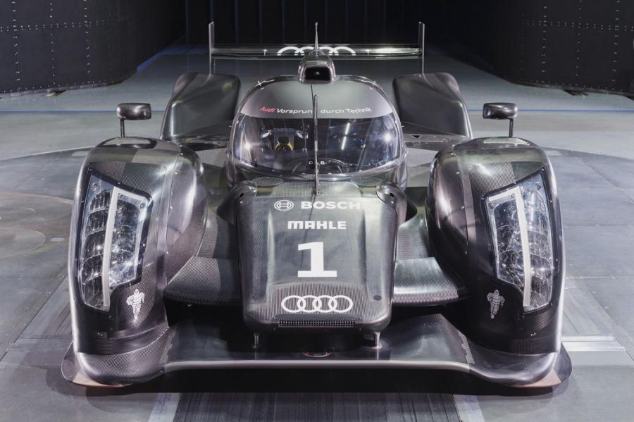  Audi R18 TDI 2011 года  (фото 2 из 77)